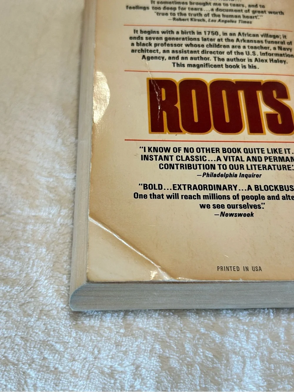 Roots: The Saga of an AmericaRoots: The Saga of an American Family by Alex Haley